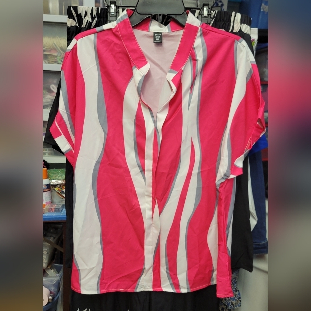 Shein Vibrant Pink White Gray Wave Vertical Stripe Cuff Short Sleeve Shirt 1XL